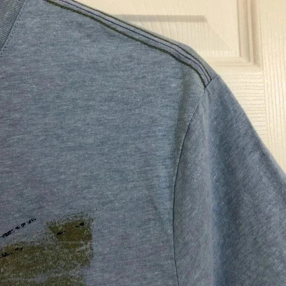 Banana Republic Blue Graphic Tee NWOT Size Medium - Picture 5 of 13